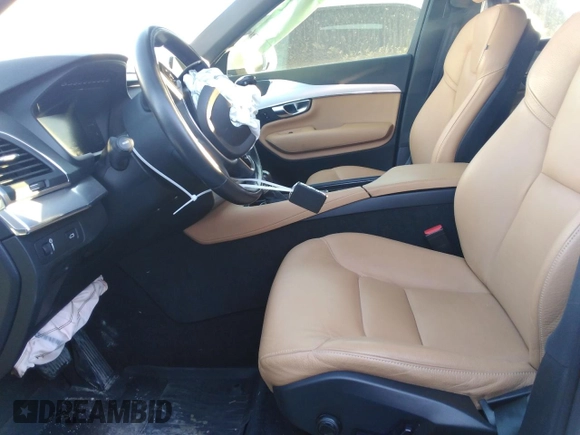 2018 Volvo XC90 Momentum with VIN YV4102CK4J1341651, listed as a Copart auction lot 81478924 with 0 mi miles and Salvage Title. Bid and sale history available at carsss.com. Image 7.