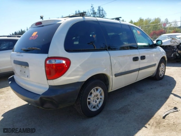 2005 Dodge Caravan SE with VIN 1D4GP25R55B298363, listed as a IAAI auction lot 42068006 with 306,997 mi miles. Bid and sale history available at carsss.com. Image 4.