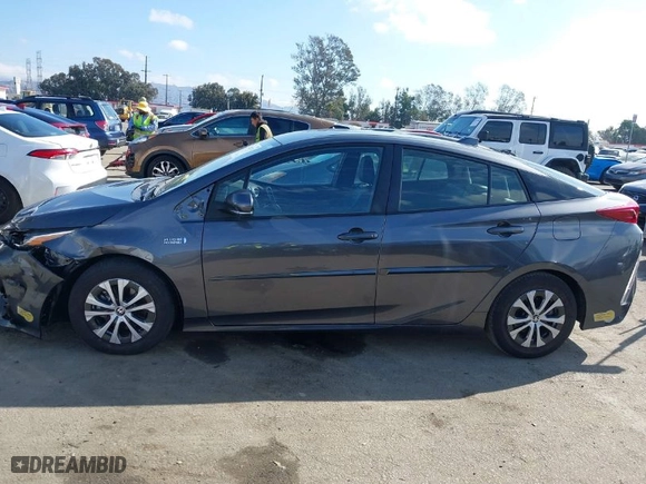 2022 Toyota Prius Prime LE with VIN JTDKAMFP0N3208001, listed as a IAAI auction lot 41507151 with NaN miles. Bid and sale history available at carsss.com. Image 14.