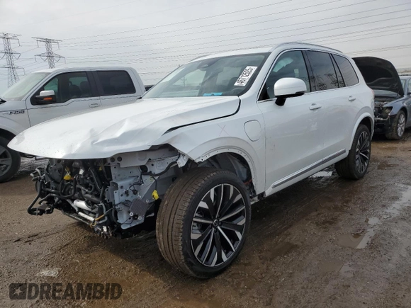 2025 Volvo XC90 with VIN YV4H60PG3S1350513, listed as a Copart auction lot 46712525 with 529 mi miles and Salvage Title. Bid and sale history available at DreamBid. Image 1.