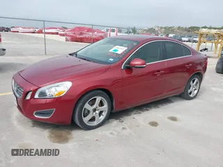 2012 Volvo S60 T5 with VIN YV1622FS2C2049910, listed as a IAAI auction lot 41862502 with 152,161 mi miles. Bid and sale history available at carsss.com. Image 2.