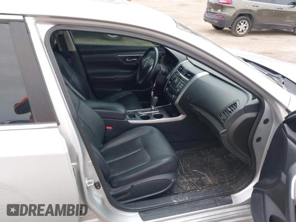 2014 Nissan Altima S with VIN 1N4AL3AP2EN257072, listed as a IAAI auction lot 42067633 with 107,446 mi miles and . Bid and sale history available at DreamBid. Image 5.