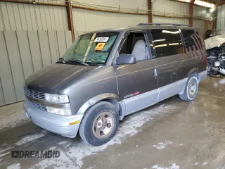 2000 Chevrolet Astro with VIN 1GNEL19WXYB140753, listed as a Copart auction lot 74493894 with 141,609 mi miles and Salvage Title. Bid and sale history available at carsss.com. Image 1.