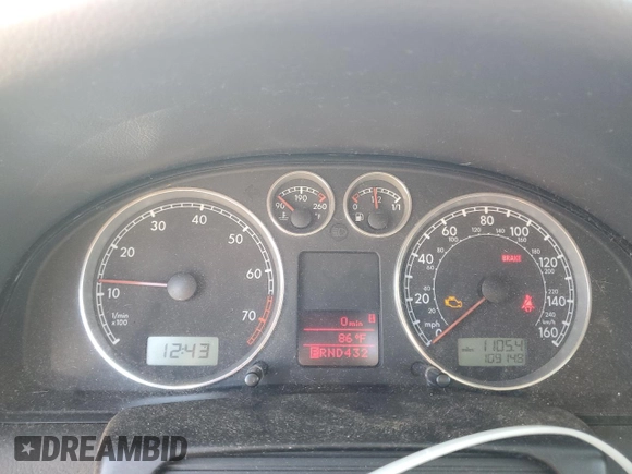 2004 Volkswagen Passat GLS z VIN WVWVD63BX4E229143, wystawiony jako Copart lot #51876575 z przebiegiem 109 148 mil mil oraz Czysty tytuł • Clean title. Historia ofert i sprzedaży dostępna na DreamBid. Obrazek 9.