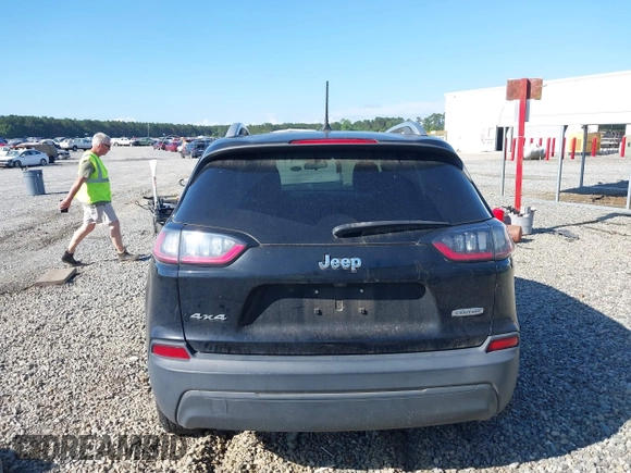 2019 Jeep Cherokee Latitude Plus with VIN 1C4PJMLBXKD229927, listed as a IAAI auction lot 42238552 with 90,984 mi miles and . Bid and sale history available at DreamBid. Image 16.