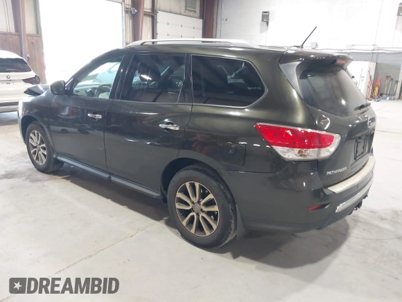2016 Nissan Pathfinder Platinum with VIN 5N1AR2MM1GC601909, listed as a IAAI auction lot 42114650 with 151,423 mi miles. Bid and sale history available at carsss.com. Image 3.