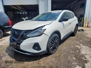 2023 Nissan Murano SV z VIN 5N1AZ2BS4PC110610, wystawiony jako Copart lot #63584635 z przebiegiem 50 243 mil mil oraz Czysty tytuł • Clean title. Historia ofert i sprzedaży dostępna na DreamBid. Obrazek 1.