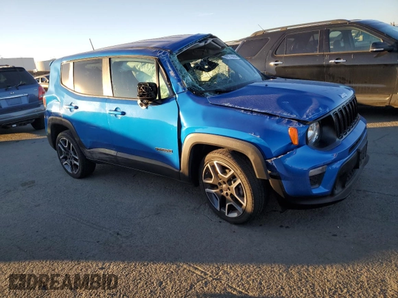 2020 Jeep Renegade Sport with VIN ZACNJAAB8LPL81164, listed as a Copart auction lot 79776084 with 66,708 mi miles and Salvage Title. Bid and sale history available at carsss.com. Image 4.