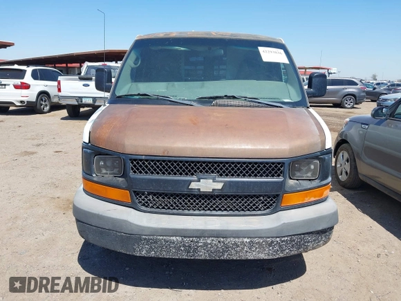 2005 Chevrolet Express Cargo z VIN 1GCFG15X851193419, wystawiony jako IAAI lot #42293836 z przebiegiem 240 169 mil mil oraz . Historia ofert i sprzedaży dostępna na DreamBid. Obrazek 6.