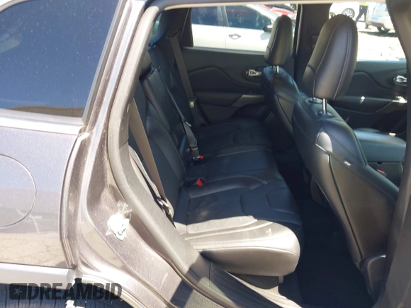 2020 Jeep Cherokee Limited с VIN 1C4PJMDX0LD519038, выставлен на аукционе IAAI как лот 42289772 с пробегом 94 079 миль миль и . История ставок и продаж доступна на DreamBid. Изображение 8.