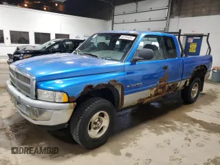 1999 Dodge 1500 z VIN 3B7HF13Y7XG170158, wystawiony jako Copart lot #60164455 z przebiegiem 159 018 mil mil oraz Czysty tytuł • Clean title. Historia ofert i sprzedaży dostępna na DreamBid. Obrazek 1.