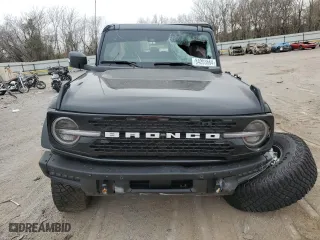 2024 Ford Bronco Wildtrak with VIN 1FMEE2BP7RLA82233, listed as a Copart auction lot 84203664 with 0 mi miles and Salvage Title. Bid and sale history available at carsss.com. Image 5.