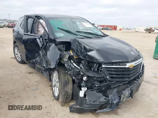 2022 Chevrolet Equinox LT with VIN 3GNAXKEV2NL266430, listed as a IAAI auction lot 41650884 with 28,103 mi miles. Bid and sale history available at carsss.com. Image 1.