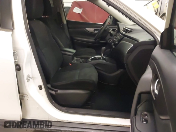2016 Nissan Rogue SL with VIN 5N1AT2MT3GC817351, listed as a IAAI auction lot 41381048 with 172,665 mi miles and . Bid and sale history available at carsss.com. Image 5.
