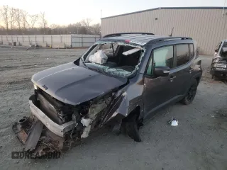 2020 Jeep Renegade Altitude with VIN ZACNJABBXLPL82749, listed as a Copart auction lot 46666725 with 92,612 mi miles and Salvage Title. Bid and sale history available at carsss.com. Image 1.
