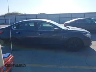2016 Nissan Altima S z VIN 1N4AL3AP9GC121181, wystawiony jako IAAI lot #42227421 z przebiegiem 135 545 mil mil oraz . Historia ofert i sprzedaży dostępna na DreamBid. Obrazek 13.