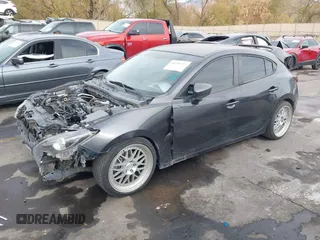 2014 Mazda 3 i Sport with VIN JM1BM1K72E1186770, listed as a IAAI auction lot 40926275 with 146,490 mi miles and . Bid and sale history available at carsss.com. Image 17.