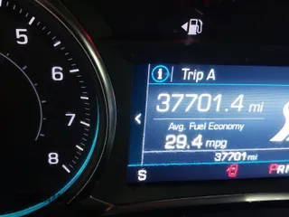 2023 Chevrolet Equinox LT с VIN 3GNAXJEG0PL252587, выставлен на аукционе IAAI как лот 42355463 с пробегом 37 699 миль миль и . История ставок и продаж доступна на DreamBid. Изображение 1.