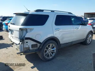 2014 Ford Explorer XLT with VIN 1FM5K7D84EGC20339, listed as a IAAI auction lot 41626166 with 172,956 mi miles and . Bid and sale history available at carsss.com. Image 4.