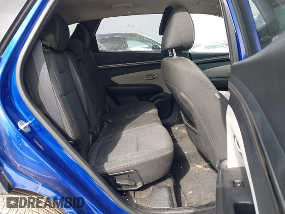 2022 Hyundai Tucson SEL with VIN 5NMJBCAE5NH086584, listed as a IAAI auction lot 41976975 with 22,011 mi miles. Bid and sale history available at carsss.com. Image 8.