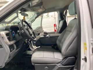 2023 Ford F-250 XL с VIN 1FT7W2BA7PEC58785, выставлен на аукционе IAAI как лот 42621198 с пробегом 88 миль миль и . История ставок и продаж доступна на DreamBid. Изображение 16.