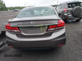 2014 Honda Civic LX z VIN 2HGFB2F53EH512715, wystawiony jako IAAI lot #42300257 z przebiegiem 77 609 mil mil oraz . Historia ofert i sprzedaży dostępna na DreamBid. Obrazek 17.