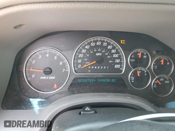 2006 GMC Envoy SLE z VIN 1GKDT13S762345183, wystawiony jako Copart lot #60096645 z przebiegiem 249 658 mil mil oraz Szkoda całkowita • Salvage title. Historia ofert i sprzedaży dostępna na DreamBid. Obrazek 9.