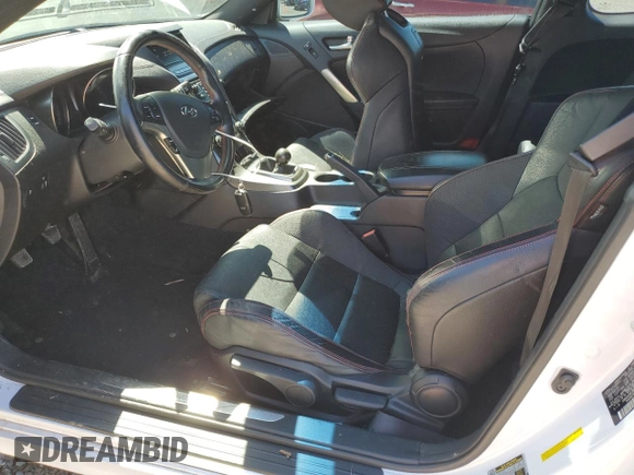 2016 Hyundai Genesis Coupe R-Spec с VIN KMHHU6KJ5GU132010, выставлен на аукционе Copart как лот 57688435 с пробегом 76 653 миль миль и Списание • Salvage title. История ставок и продаж доступна на DreamBid. Изображение 7.