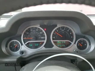 2007 Jeep Wrangler Unlimited Sahara z VIN 1J4GA59127L113178, wystawiony jako Copart lot #47443535 z przebiegiem 250 355 mil mil oraz Szkoda całkowita • Salvage title. Historia ofert i sprzedaży dostępna na DreamBid. Obrazek 9.
