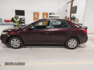2010 Kia Forte EX z VIN KNAFU4A28A5811732, wystawiony jako IAAI lot #42038492 z przebiegiem 176 178 mil mil oraz . Historia ofert i sprzedaży dostępna na DreamBid. Obrazek 14.