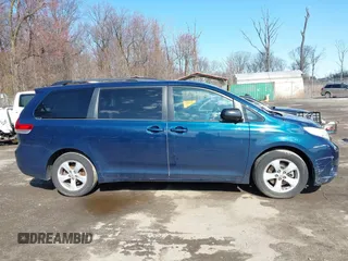 2011 Toyota Sienna LE AAS with VIN 5TDKK3DC4BS104838, listed as a IAAI auction lot 41811173 with 251,999 mi miles and . Bid and sale history available at carsss.com. Image 13.