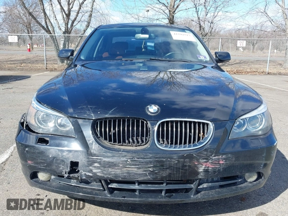2007 BMW 5 Series 530xi with VIN WBANF735X7CY17406, listed as a IAAI auction lot 41592517 with 139,728 mi miles and . Bid and sale history available at carsss.com. Image 12.