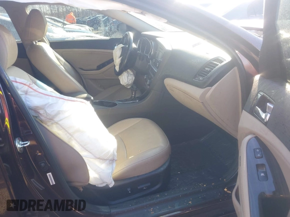 2014 Kia Optima EX with VIN 5XXGN4A73EG312628, listed as a IAAI auction lot 41301343 with Not Provided miles and . Bid and sale history available at carsss.com. Image 5.