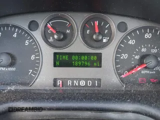 2006 Ford Taurus z VIN 1FAHP56U56A216490, wystawiony jako IAAI lot #41142565 z przebiegiem 189 796 mil mil oraz . Historia ofert i sprzedaży dostępna na DreamBid. Obrazek 7.