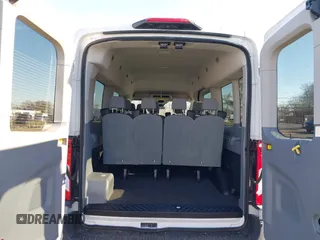 2018 Ford Transit Passenger XL with VIN 1FBZX2CM8JKA52497, listed as a IAAI auction lot 41553720 with 81,714 mi miles. Bid and sale history available at carsss.com. Image 18.