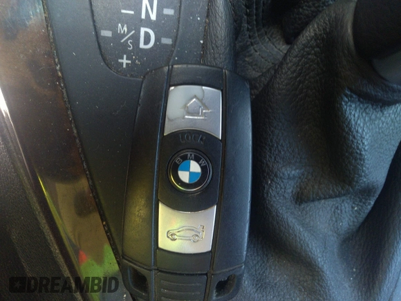 2007 BMW 3 Series 328xi with VIN WBAVC93547KX58993, listed as a IAAI auction lot 42584532 with 192,380 mi miles and . Bid and sale history available at DreamBid. Image 11.