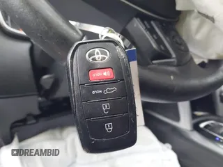2023 Toyota Corolla Cross XLE с VIN 7MUDAAAG4PV062515, выставлен на аукционе IAAI как лот 42323389 с пробегом 30 092 миль миль и . История ставок и продаж доступна на DreamBid. Изображение 11.