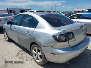 2006 Mazda 3 i with VIN JM1BK12F661525769, listed as a IAAI auction lot 42228014 with 174,907 mi miles and . Bid and sale history available at carsss.com. Image 3.