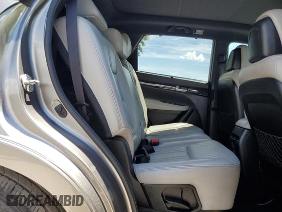 2014 Kia Sorento SX Limited with VIN 5XYKWDA71EG475877, listed as a Copart auction lot 61130985 with 183,941 mi miles and Salvage title. Bid and sale history available at DreamBid. Image 11.