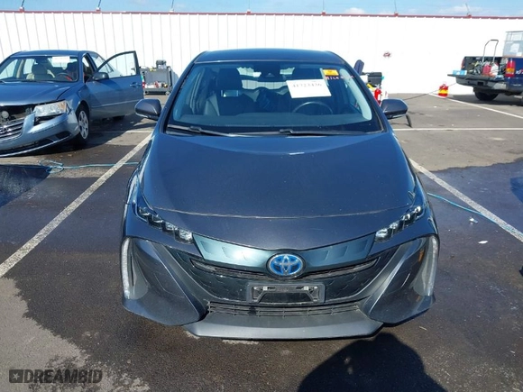 2018 Toyota Prius Prime Plus with VIN JTDKARFP5J3085996, listed as a IAAI auction lot 41723436 with NaN miles. Bid and sale history available at carsss.com. Image 12.