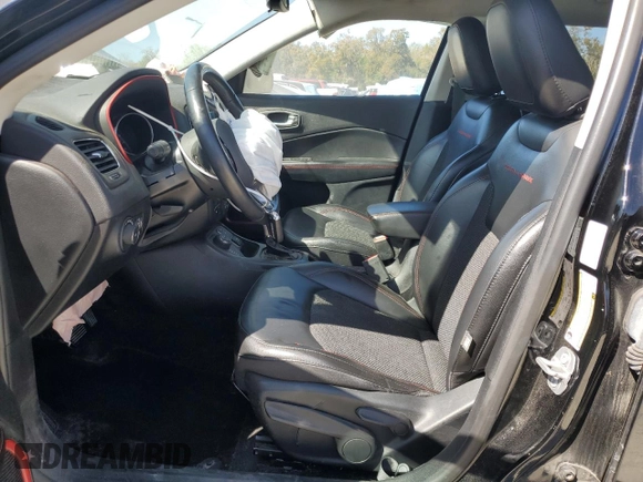 2019 Jeep Compass Trailhawk with VIN 3C4NJDDBXKT629955, listed as a Copart auction lot 47613695 with 113,820 mi miles and Salvage Title. Bid and sale history available at DreamBid. Image 7.