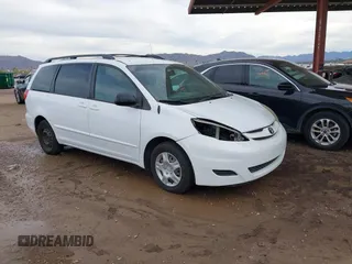 2009 Toyota Sienna CE with VIN 5TDZK23C69S278365, listed as a IAAI auction lot 41820450 with 204,443 mi miles. Bid and sale history available at carsss.com. Image 1.