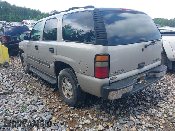 2005 Chevrolet Tahoe LS with VIN 1GNEC13V55R235594, listed as a IAAI auction lot 42245180 with 312,669 mi miles and . Bid and sale history available at DreamBid. Image 3.