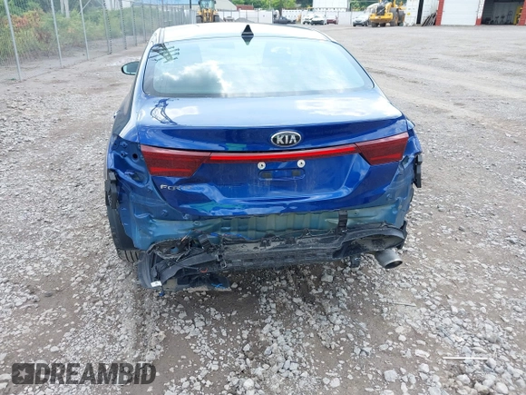 2021 Kia Forte LXS с VIN 3KPF24AD3ME399996, выставлен на аукционе IAAI как лот 42561691 с пробегом 39 117 миль миль и . История ставок и продаж доступна на DreamBid. Изображение 6.