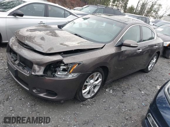 2013 Nissan Maxima SV z VIN 1N4AA5AP5DC819199, wystawiony jako IAAI lot #41519631 z przebiegiem 122 934 mil mil oraz . Historia ofert i sprzedaży dostępna na DreamBid. Obrazek 17.