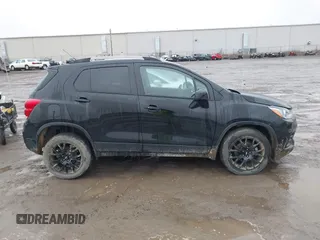 2022 Chevrolet Trax LT with VIN KL7CJPSM5NB525079, listed as a IAAI auction lot 41835898 with 45,432 mi miles and . Bid and sale history available at carsss.com. Image 13.