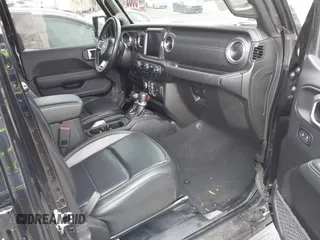 2022 Jeep Gladiator High Altitude z VIN 1C6HJTFG1NL164764, wystawiony jako IAAI lot #41727357 z przebiegiem 28 222 mil mil oraz . Historia ofert i sprzedaży dostępna na DreamBid. Obrazek 5.