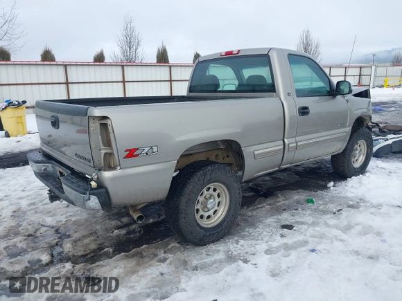 2000 Chevrolet Silverado 1500 with VIN 1GCEK14T1YZ362274, listed as a IAAI auction lot 41636856 with 136,879 mi miles. Bid and sale history available at carsss.com. Image 4.