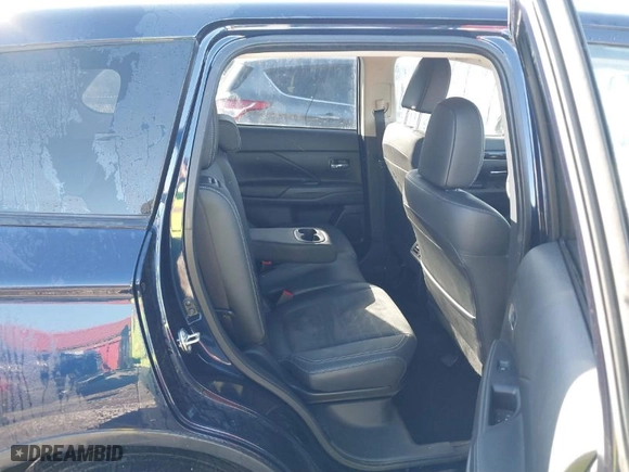 2019 Mitsubishi Outlander ES with VIN JA4AZ3A35KZ004719, listed as a IAAI auction lot 41637009 with 66,263 mi miles. Bid and sale history available at carsss.com. Image 8.