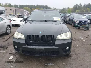 2013 BMW X5 xDrive50i z VIN 5UXZV8C57DL899442, wystawiony jako IAAI lot #42204247 z przebiegiem 120 207 mil mil oraz . Historia ofert i sprzedaży dostępna na DreamBid. Obrazek 13.